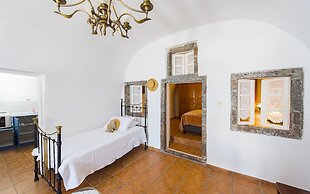 Kadia Traditional Residences