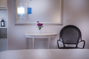 Kadia Traditional Residences