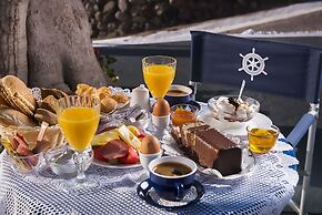 Kadia Traditional Residences