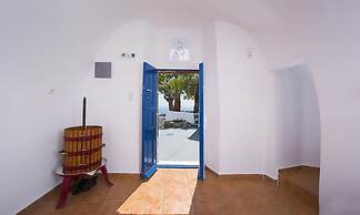 Kadia Traditional Residences