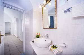 Kadia Traditional Residences