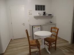 Naxos Lane Center Studios