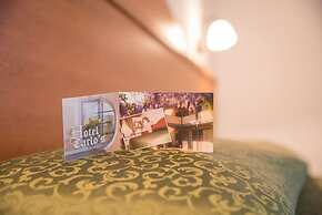 Carlo's Hotel