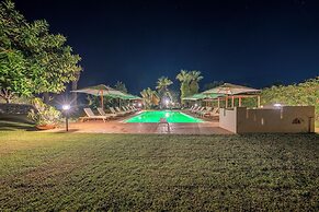 Villa Carlotta Resort