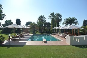 Villa Carlotta Resort