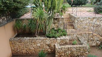 Villa Carlotta Resort