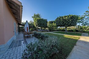 Villa Carlotta Resort