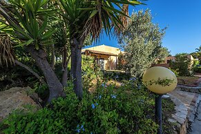Villa Carlotta Resort