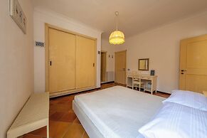Villa Carlotta Resort