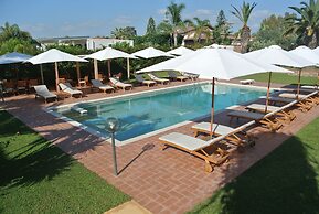 Villa Carlotta Resort