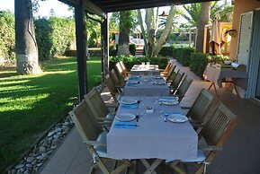 Villa Carlotta Resort