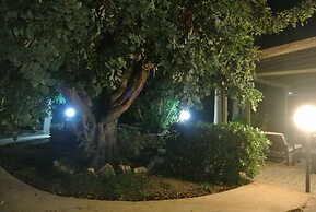 Villa Carlotta Resort