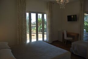 Villa Carlotta Resort