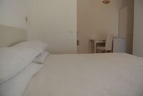 Villa Carlotta Resort