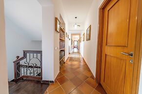 Villa Carlotta Resort