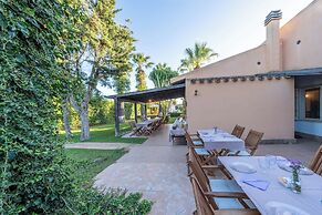 Villa Carlotta Resort