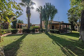 Villa Carlotta Resort