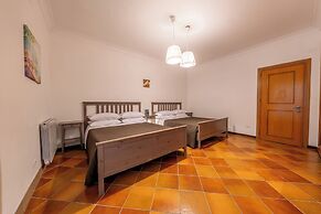 Villa Carlotta Resort