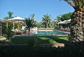 Villa Carlotta Resort