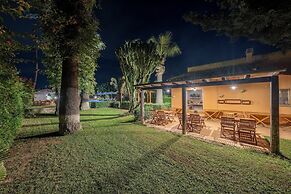 Villa Carlotta Resort