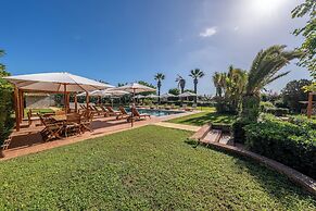 Villa Carlotta Resort