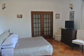 Villa Carlotta Resort