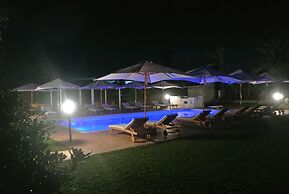 Villa Carlotta Resort