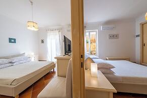 Villa Carlotta Resort