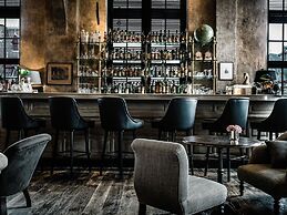 1898 The Post