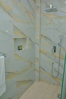 Best Western Jangwani Sea Breeze Hotel