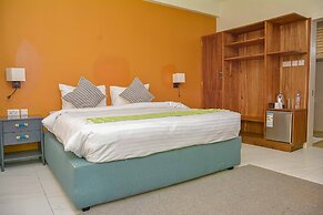 Best Western Jangwani Sea Breeze Hotel