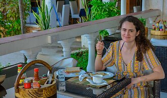 Best Western Jangwani Sea Breeze Hotel