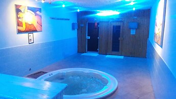 Best Western Jangwani Sea Breeze Hotel