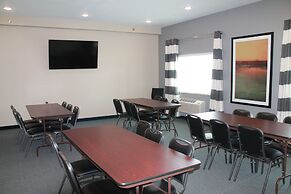 Brookstone Lodge & Suites