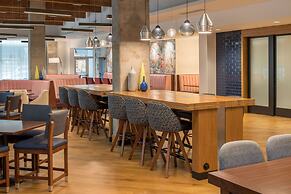 Hampton Inn & Suites Portland-Pearl District