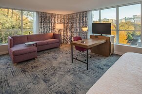 Hampton Inn & Suites Portland-Pearl District