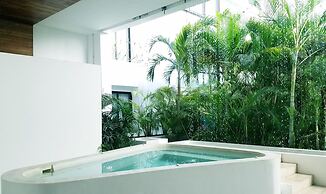 Anah Suites - Las Flores Properties