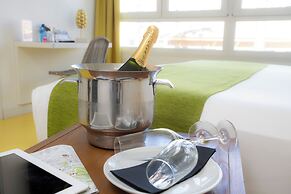 Casual del Mar Málaga Hotel