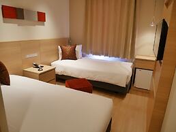 Red Roof Inn & Suites Osaka - Namba/Nippombashi
