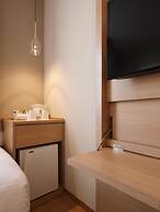 Red Roof Inn & Suites Osaka - Namba/Nippombashi