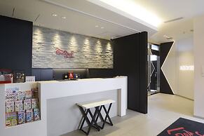 Red Roof Inn & Suites Osaka - Namba/Nippombashi