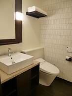Red Roof Inn & Suites Osaka - Namba/Nippombashi