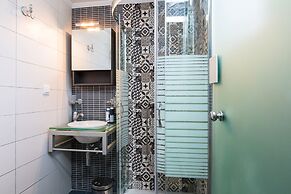 Gorgeous Villa With Pool & Gardens