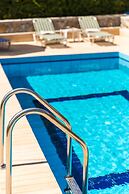 Gorgeous Villa With Pool & Gardens