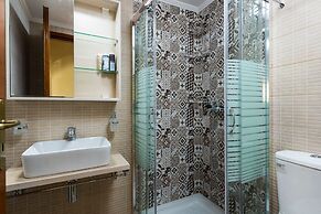 Gorgeous Villa With Pool & Gardens