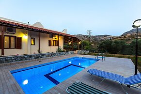 Gorgeous Villa With Pool & Gardens