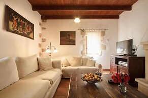 Traditional Elegant Cretan Mansion