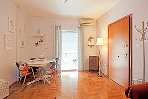 Cosy & Bright 2 Bedroom Apartment in Koukaki