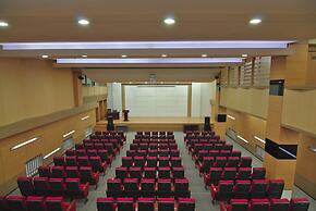 Tanan Center Serviced Apartments