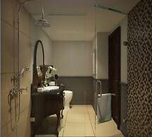 Halong Athena Cruise